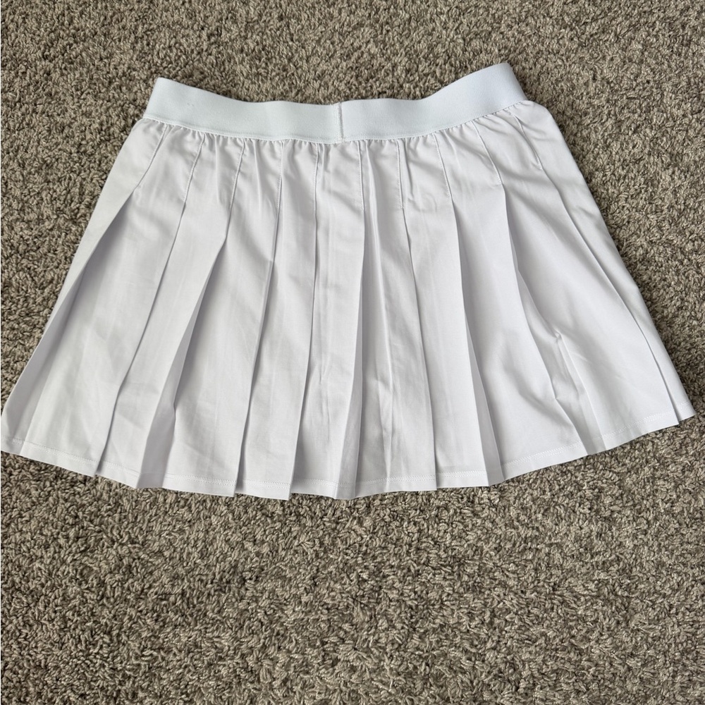 ALO Yoga White Varsity Tennis Skirt - Picture 5 of 10